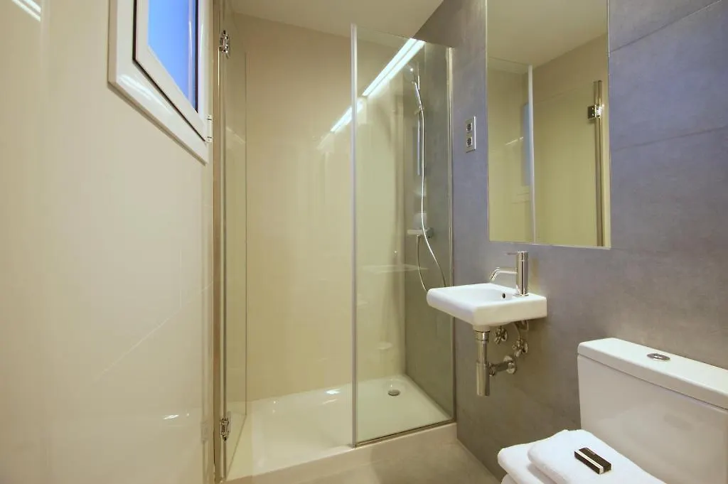Ramblas Deluxe Apartments Barcellona Spagna